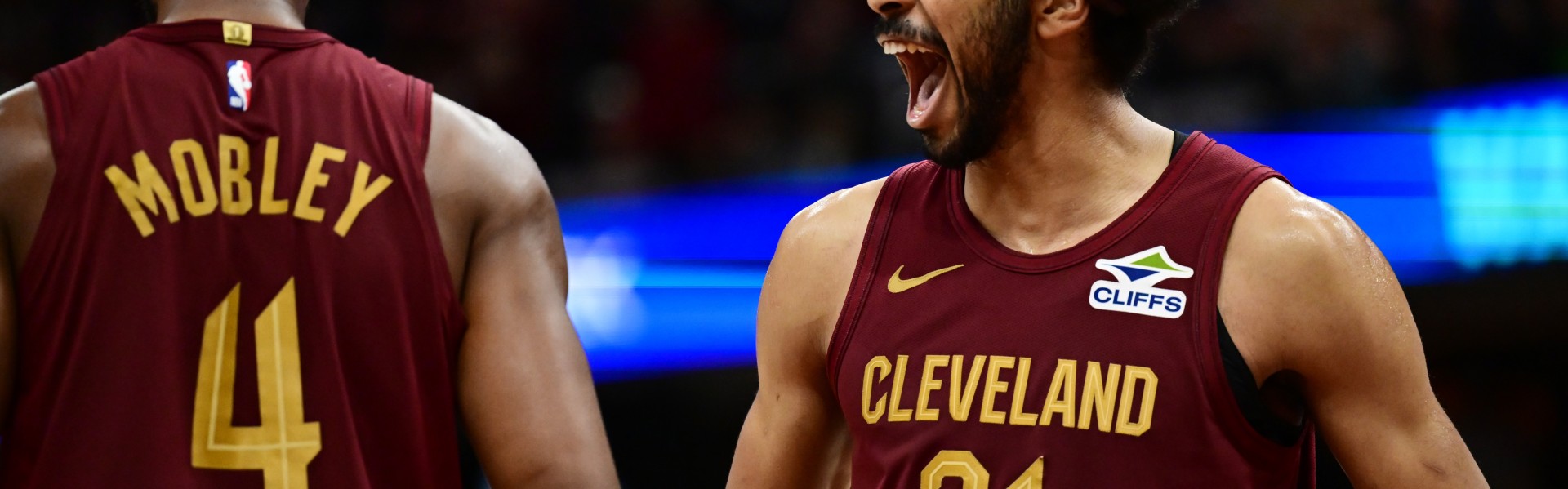 开云体育首页登陆-差距不小！骑士全场60个篮板&amp;黄蜂47个 骑士双塔23个