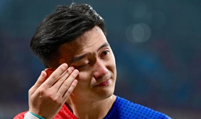 申花官方通报伤情：蒋圣龙面部骨折 或戴面罩出场